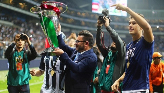 Más que un juego, la pasión del fútbol a través de Antonio Mohamed (El Turco)